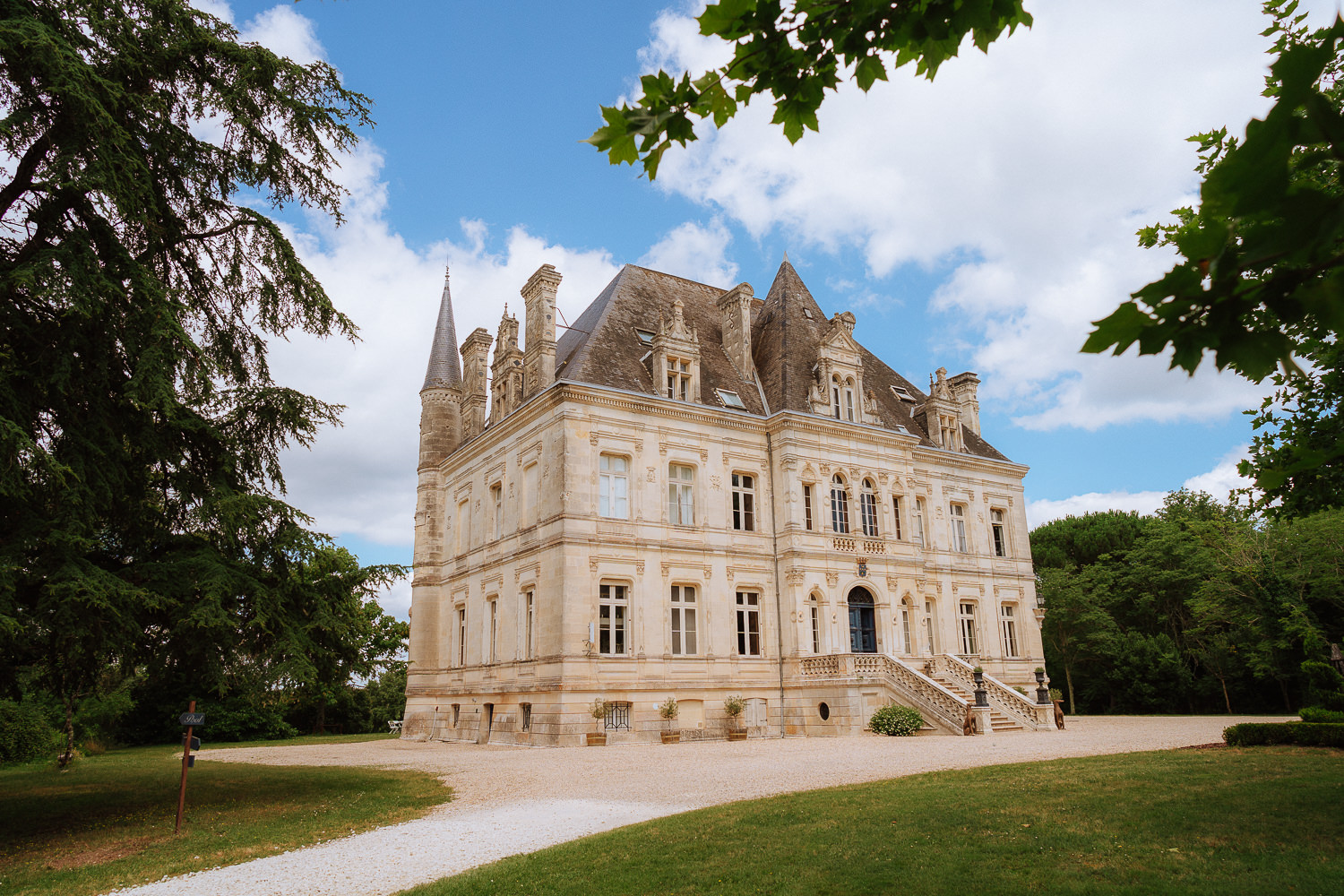 WEDDING PHOTOGRAPHY CHATEAU DE LA VALOUZE BORDEAUX FRANCE 001