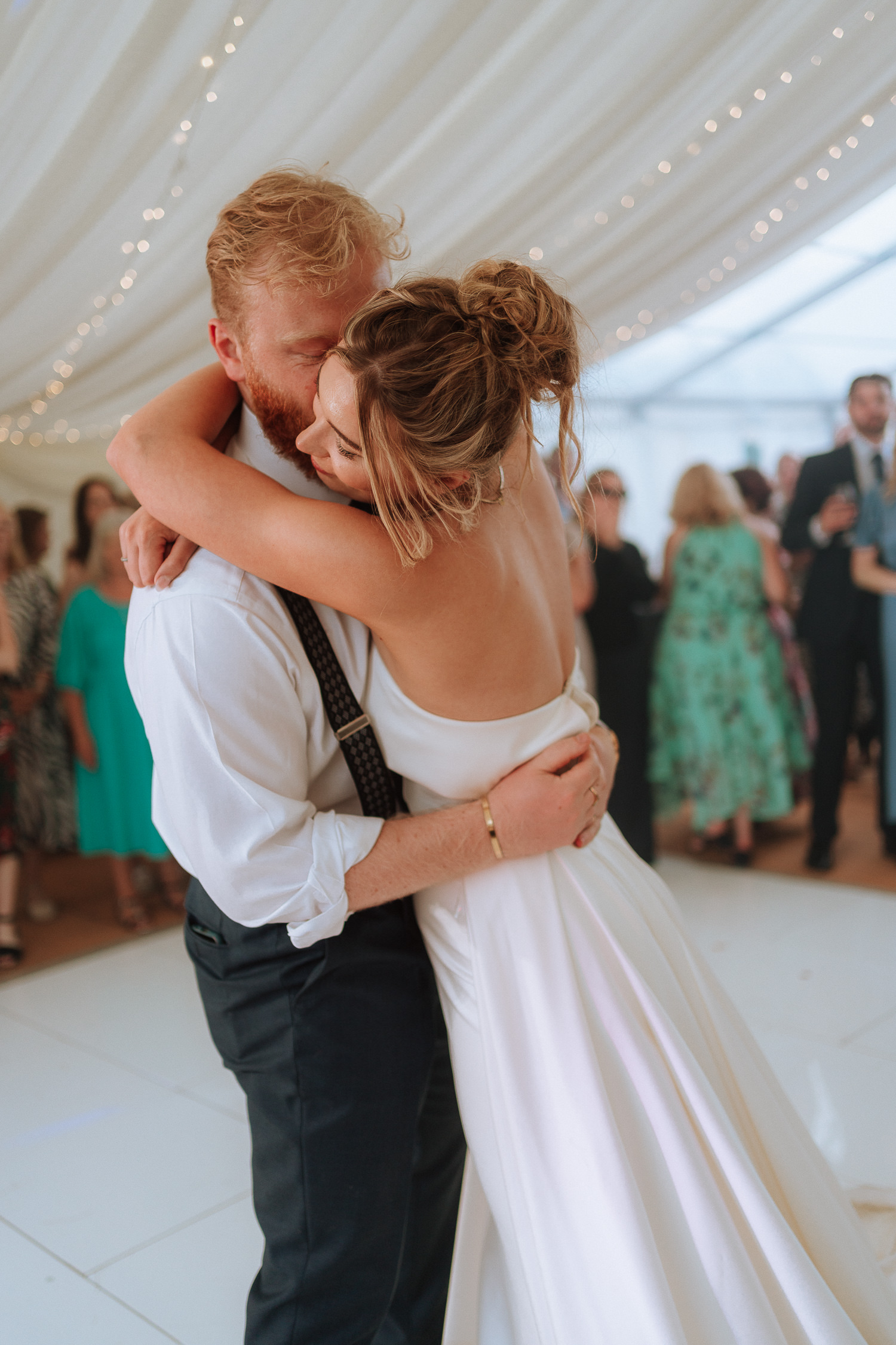 FAMILY HOME FARM WEDDING PHOTOGRAPHY LLANTWIT MAJOR 040