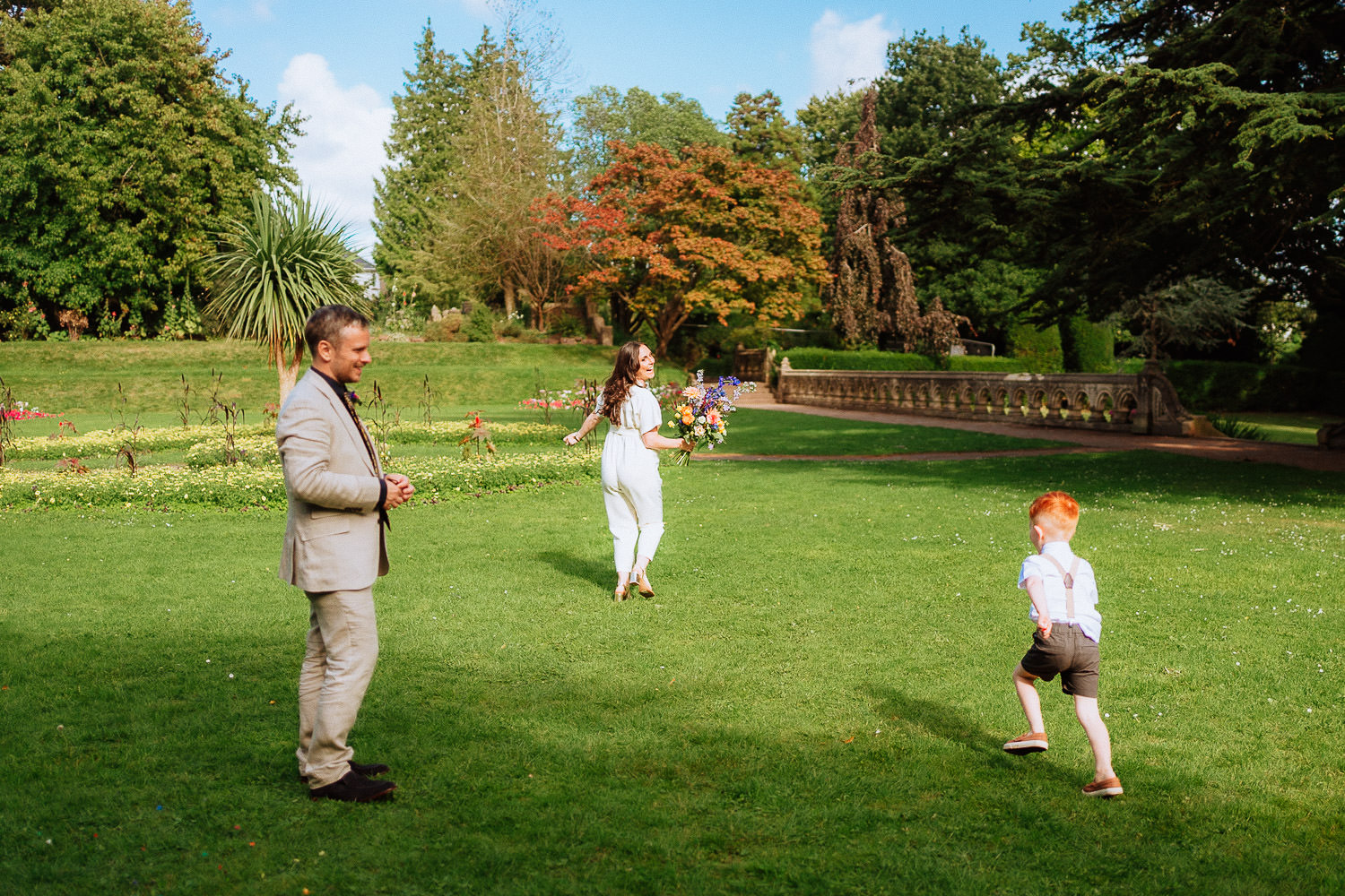 INTIMATE INSOLE COURT WEDDING PHOTOGRAPHY CARDIFF 020