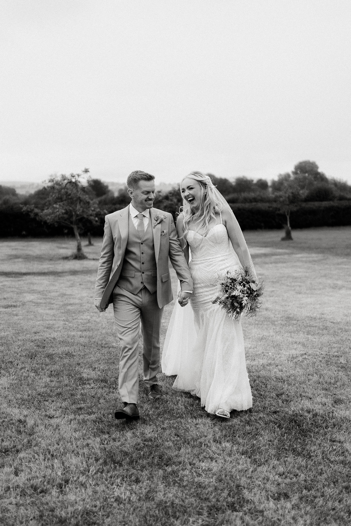 BARN AT BRYNICH WEDDING PHOTOGRAPHY BRECON 018