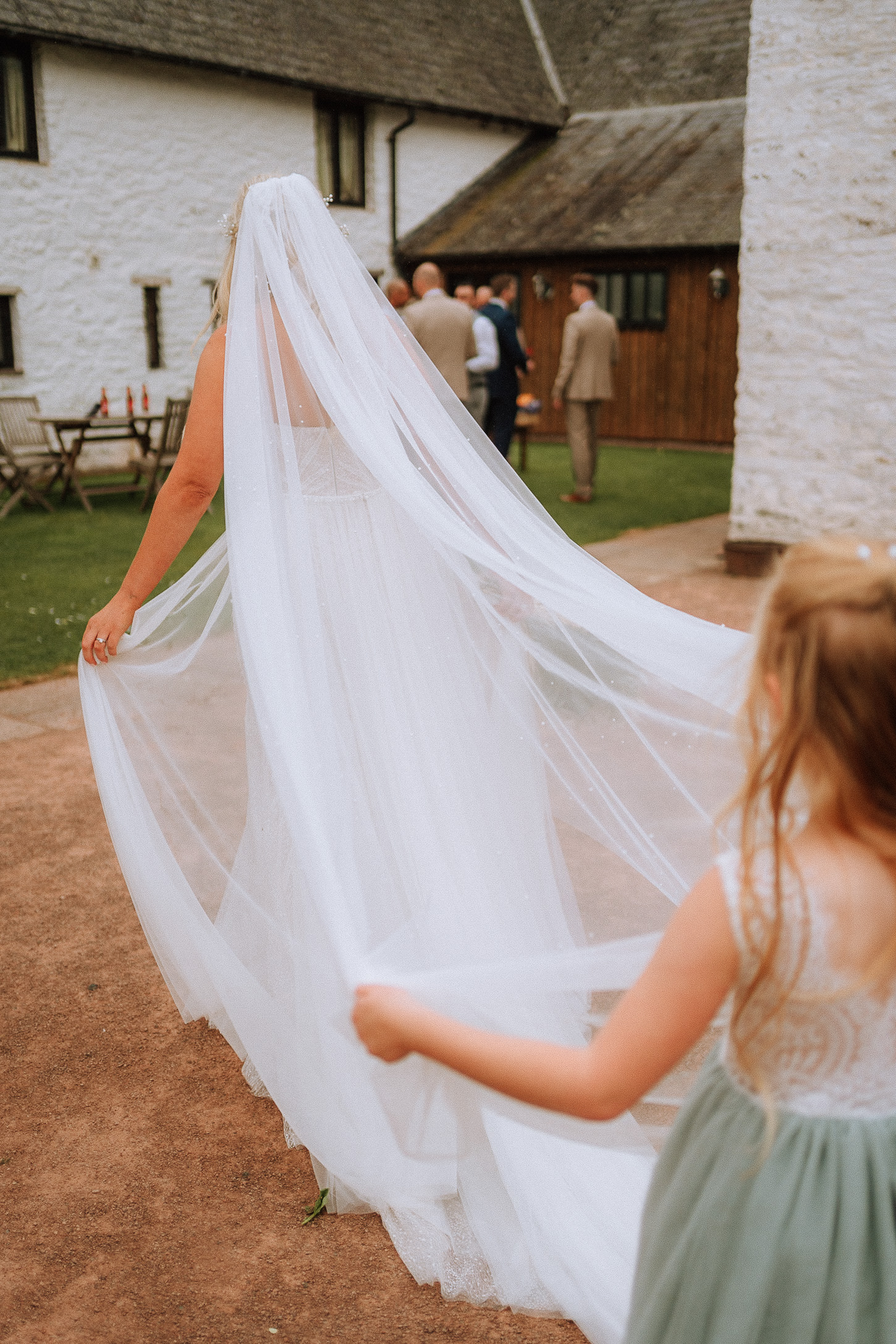 BARN AT BRYNICH WEDDING PHOTOGRAPHY BRECON 021