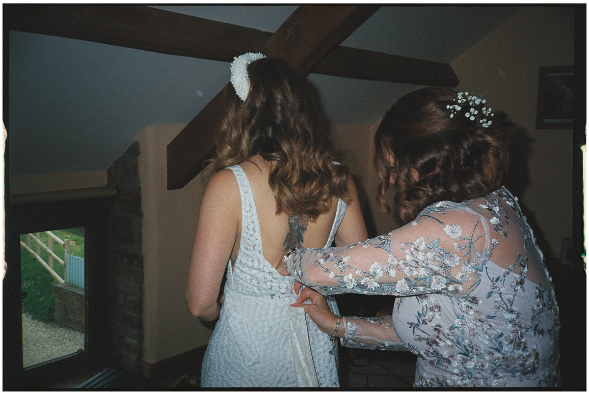 SUGAR LOAF BARN 35MM FILM WEDDING PHOTOGRAPHY UK 003