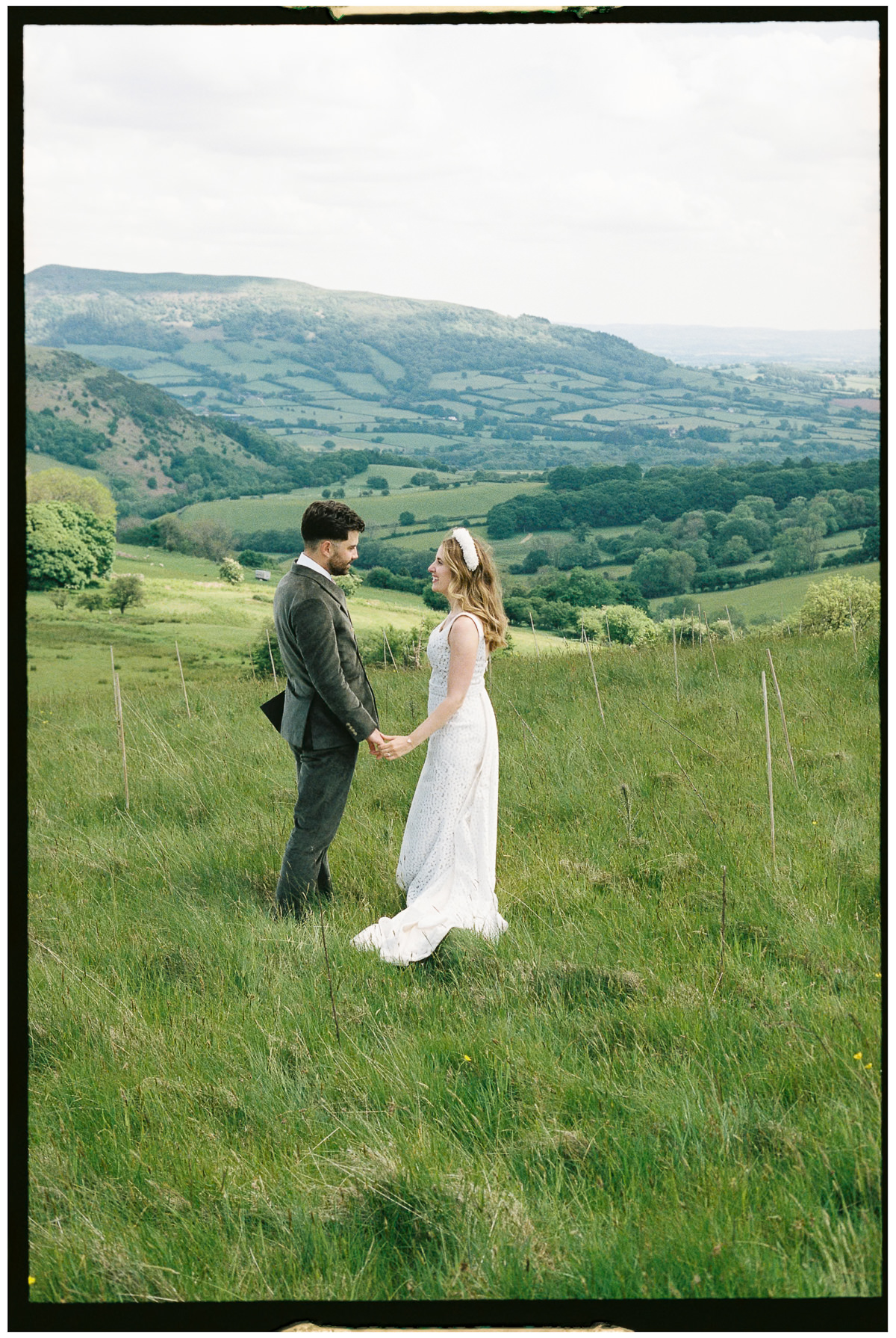 SUGAR LOAF BARN 35MM FILM WEDDING PHOTOGRAPHY UK 039