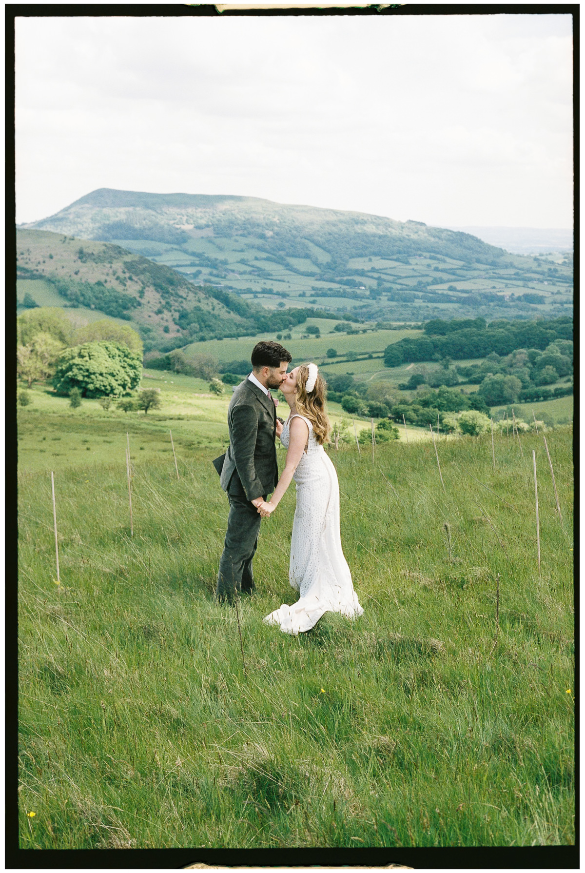 SUGAR LOAF BARN 35MM FILM WEDDING PHOTOGRAPHY UK 040