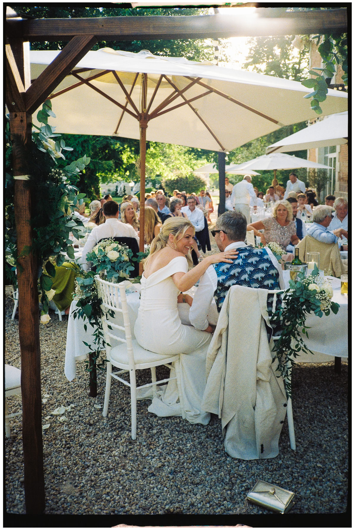 FRANCE WEDDING ON ANALOGUE FILM CHATEAU DE LA VALOUZE 001