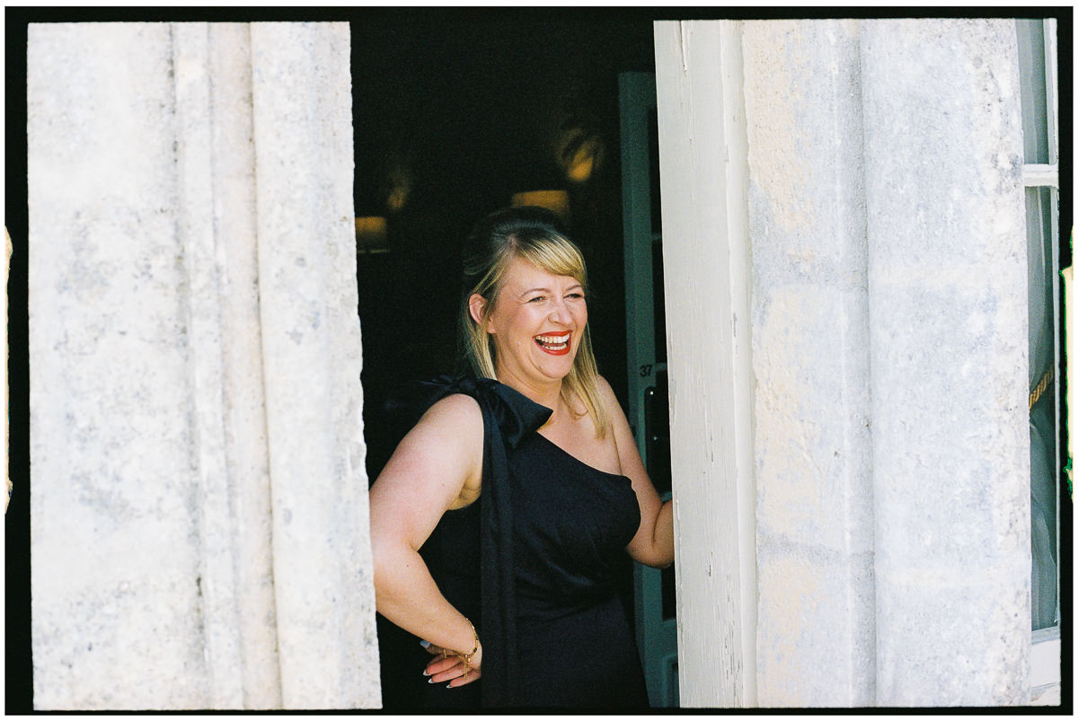 FRANCE WEDDING ON ANALOGUE FILM CHATEAU DE LA VALOUZE 036